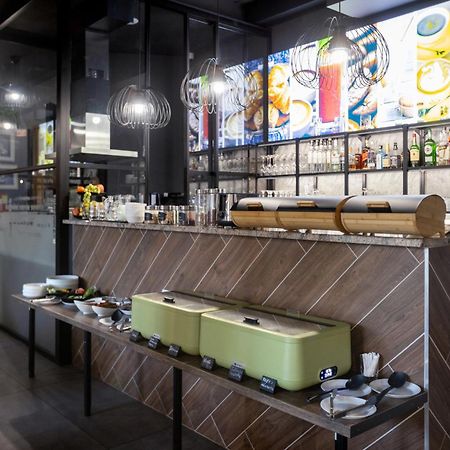 R73 Residences 佩奇 外观 照片