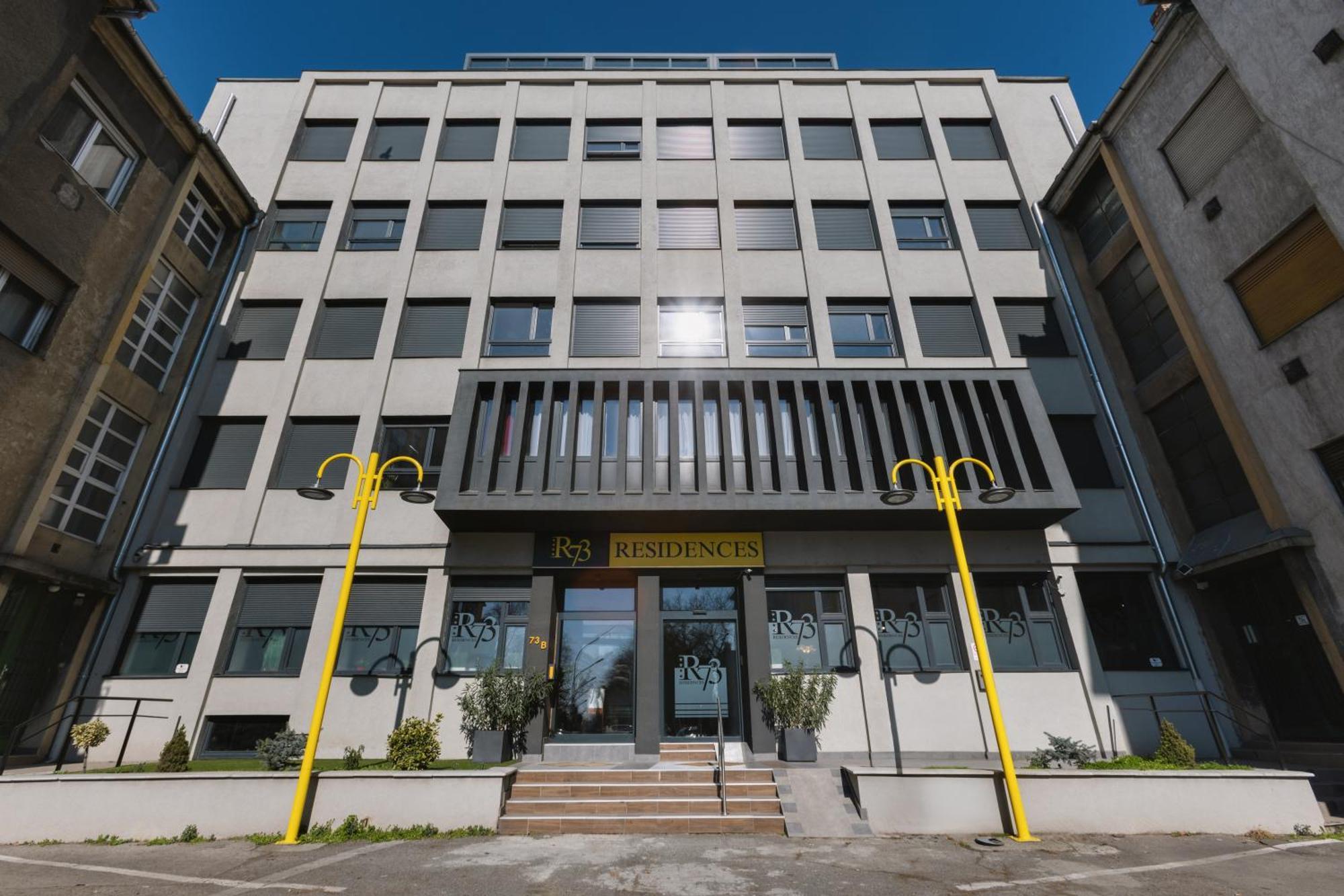 R73 Residences 佩奇 外观 照片